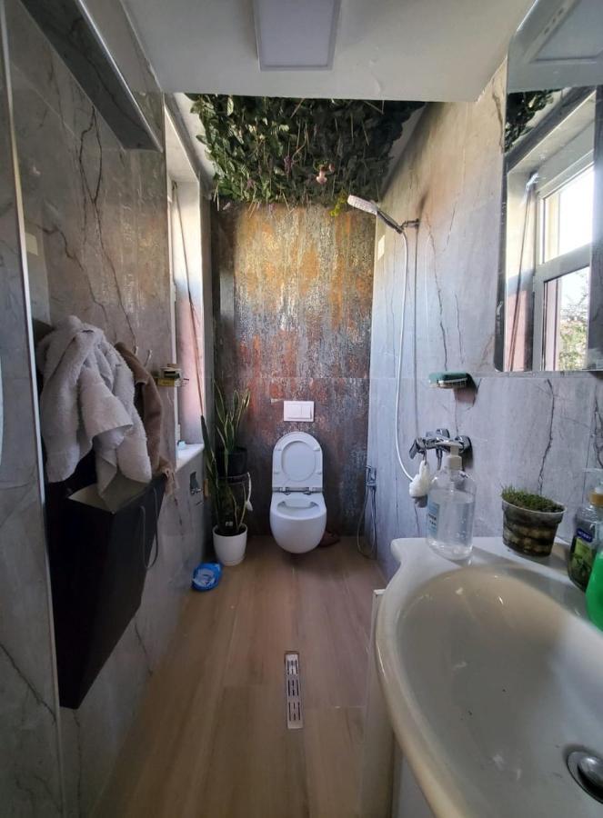 Apartamenti8 Korca Exteriör bild