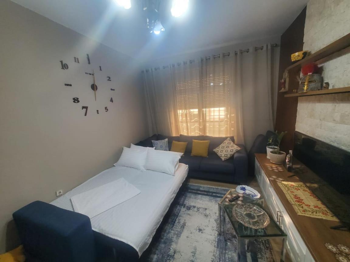 Apartamenti8 Korca Exteriör bild